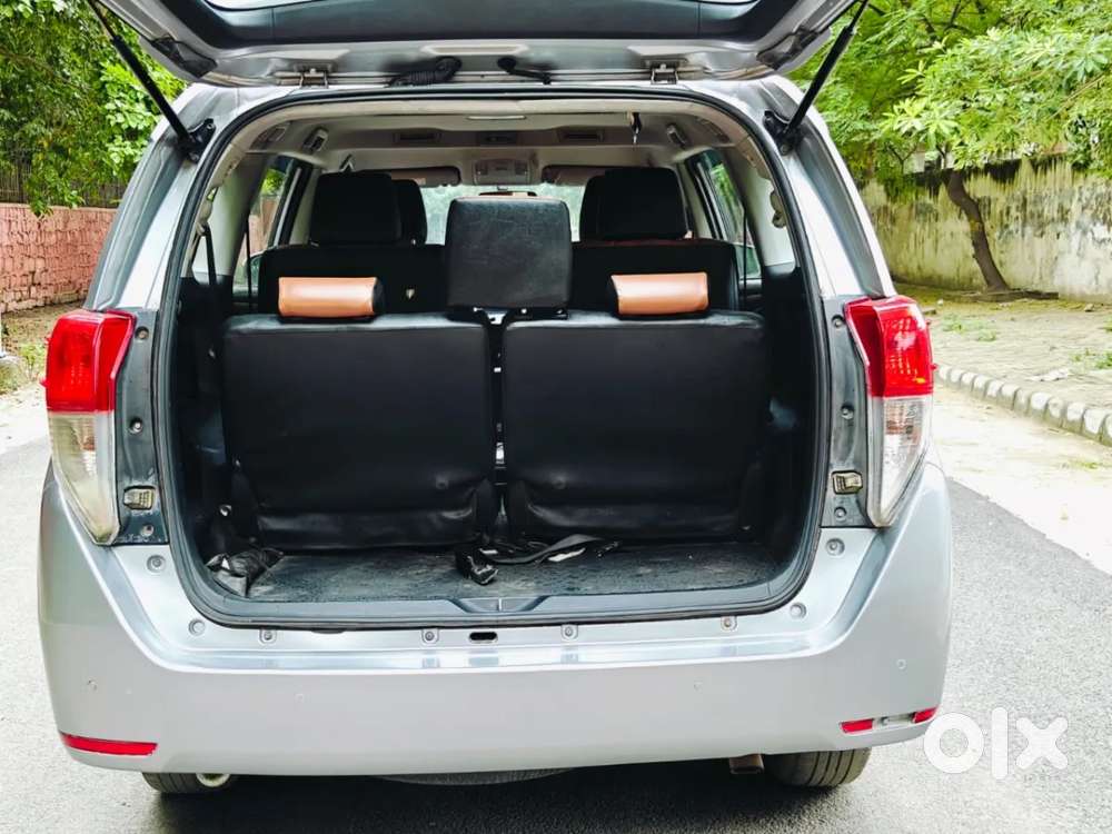 Toyota Innova Crysta 2.4 G Mt 7 Str, 2021, Diesel