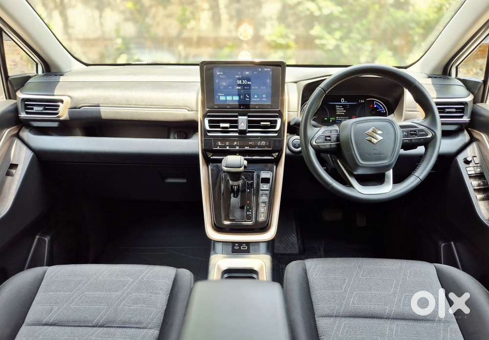 Maruti Suzuki Invicto Zeta Plus 7str, 2024, Petrol