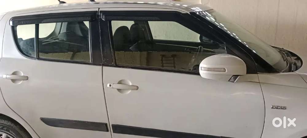 Maruti Suzuki Swift 2012
