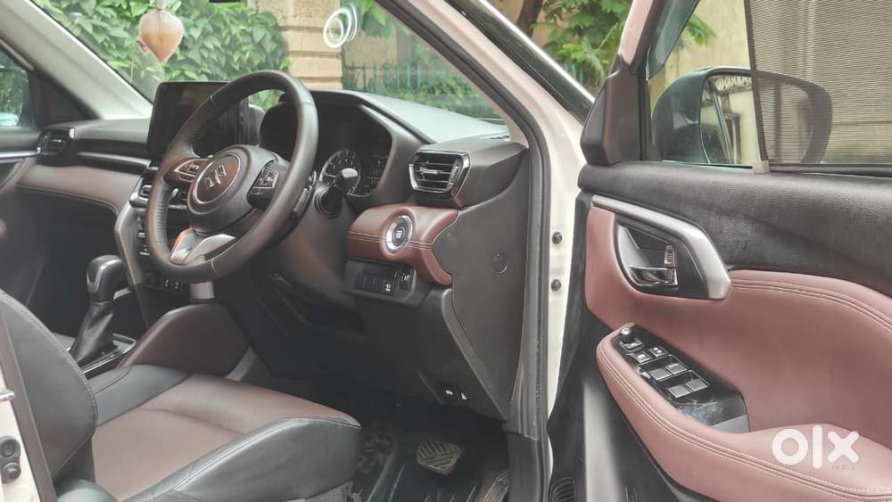 Maruti Suzuki Grand Vitara 1.5 Alpha Smart Hybrid Dual Tone At, 2023..