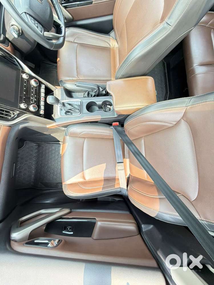 Mahindra Scorpio-n 2.0 Z8 Petrol At 7 Str, 2023, Petrol
