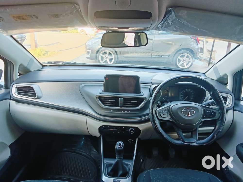 Tata Altroz Xz, 2023, Petrol