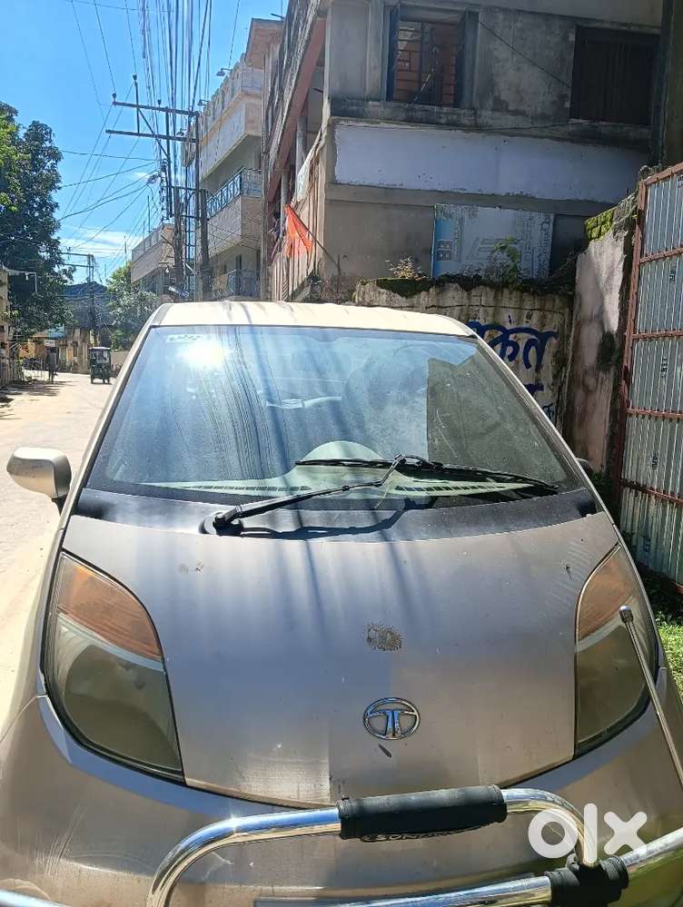 Tata Nano Xt 2013 Petrol. With Al New Mrf Tyres And New Battery