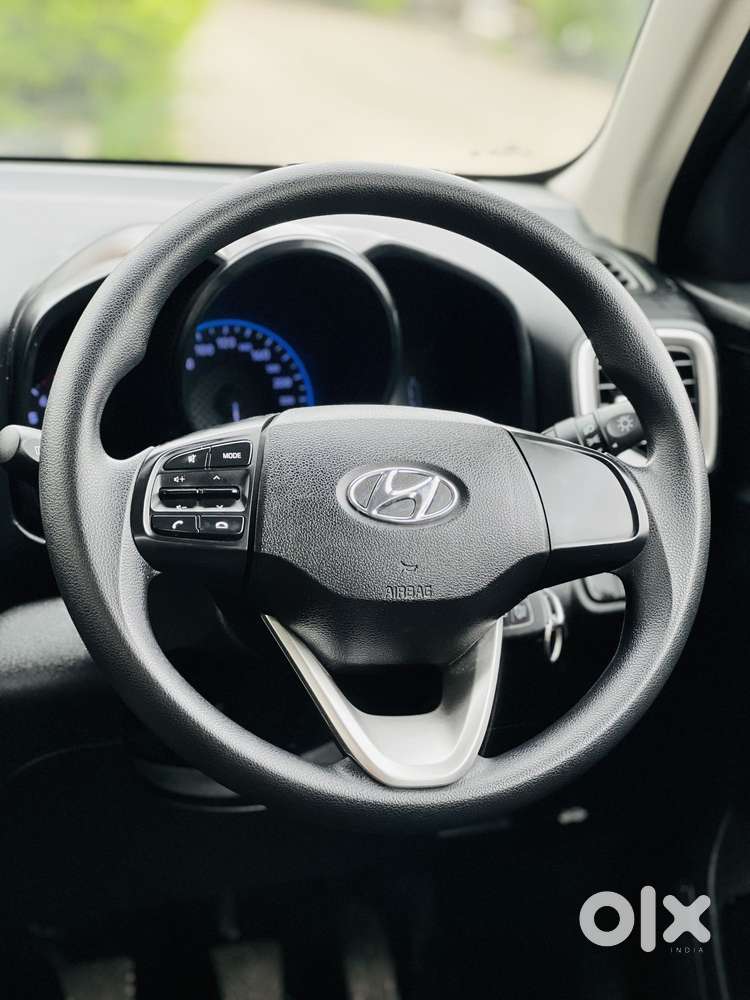 Hyundai Venue S Turbo, 2019, Petrol