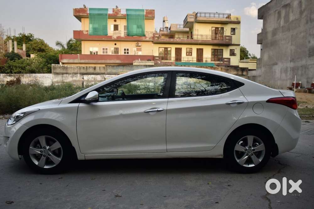 Hyundai New Elantra 1.8 Sx (o) At Vtvt, 2015, Petrol
