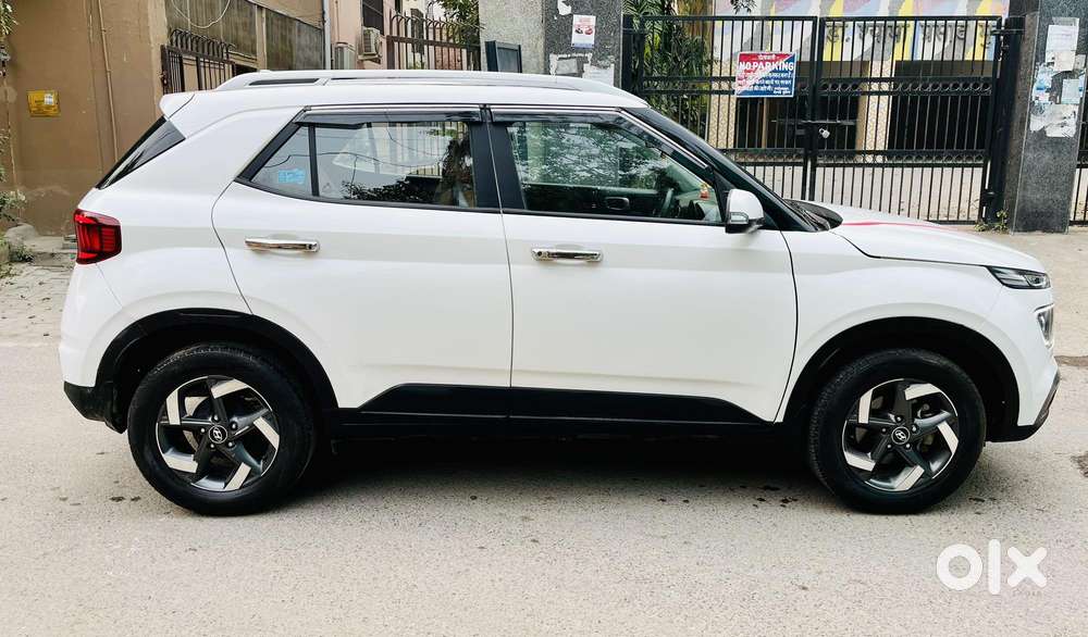Hyundai Venue 1.0 Sx Turbo Dct, 2020, Petrol