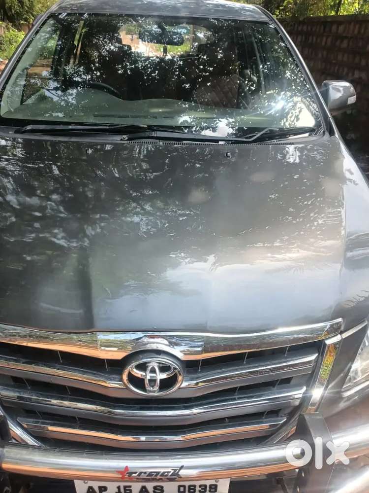 Toyota Innova 2010