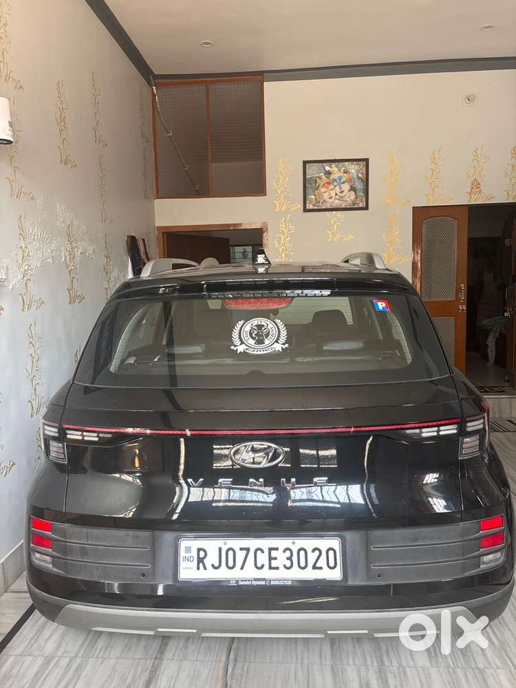 Hyundai Venue Petrol Manual 2023
