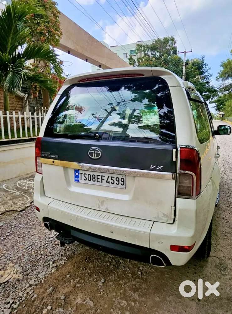 Tata Safari Storme Diesel 2015