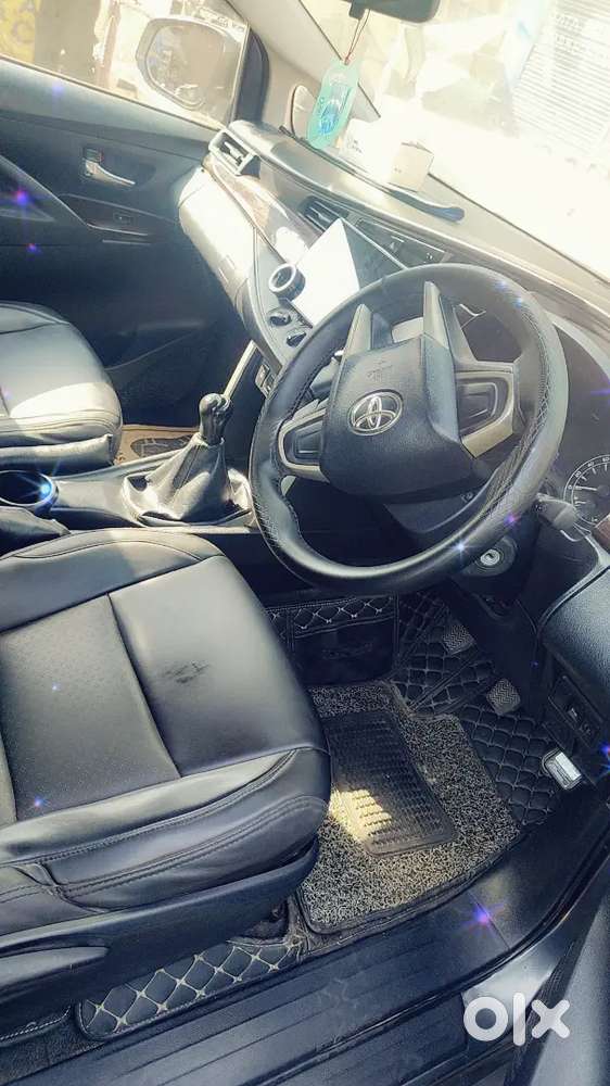 Toyota Innova Crysta 2017 Diesel 90000 Km Driven