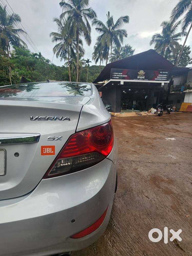 Hyundai Fluidic Verna 2012 Diesel 142000 Km Driven