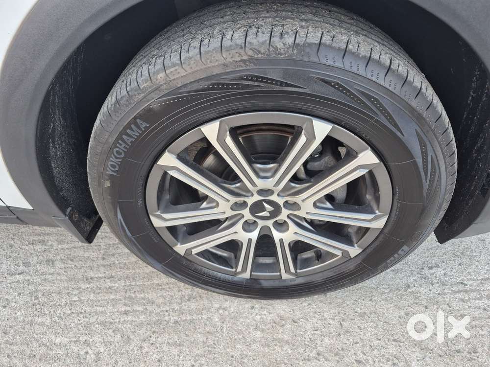 Mahindra Xuv700 Ax7l 6 Str At, 2024, Diesel