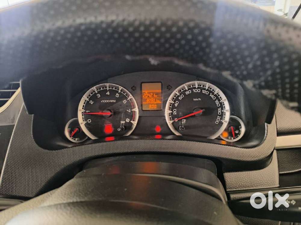 Maruti Suzuki Swift Vxi 1.2 Abs Bs-iv, 2015, Petrol
