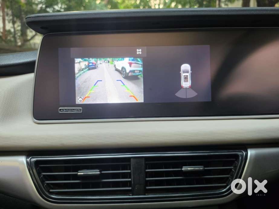 Mahindra Xuv700 2.2 Ax 5 Diesel At Str, 2022, Diesel