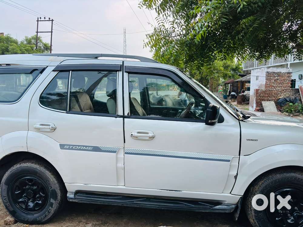 2017 Tata Safari Storme Diesel Manual