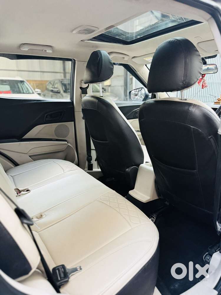 Mahindra Xuv300 W6, 2022, Petrol