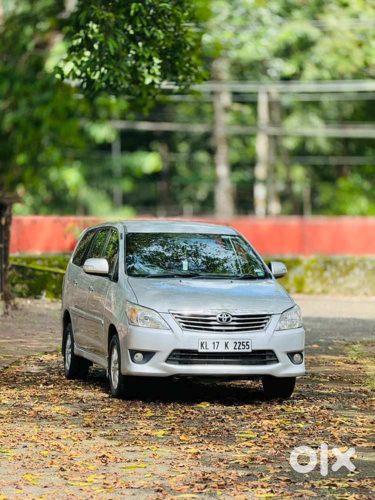 Toyota Innova 2013