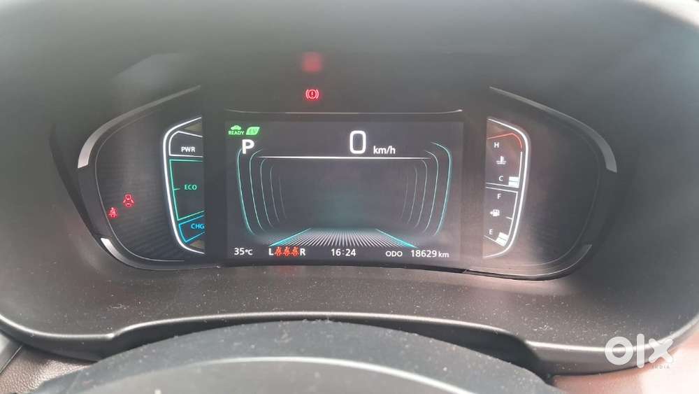 Toyota Urban Cruiser Hyryder 1.5 V Hybrid, 2025, Petrol