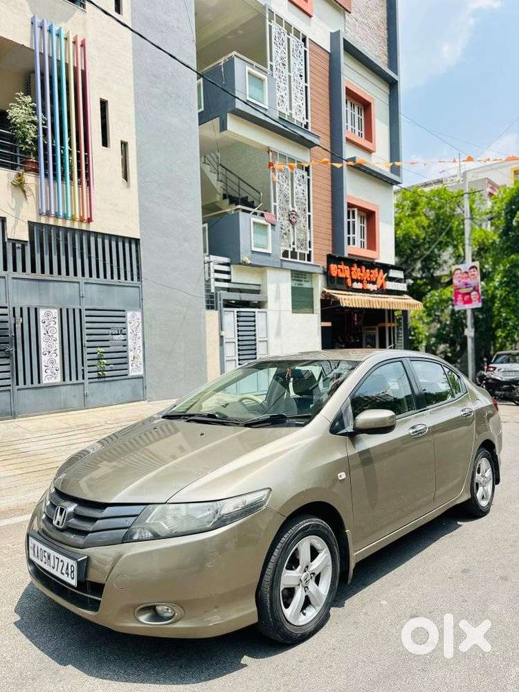 Honda City I Dtec V, 2011, Petrol