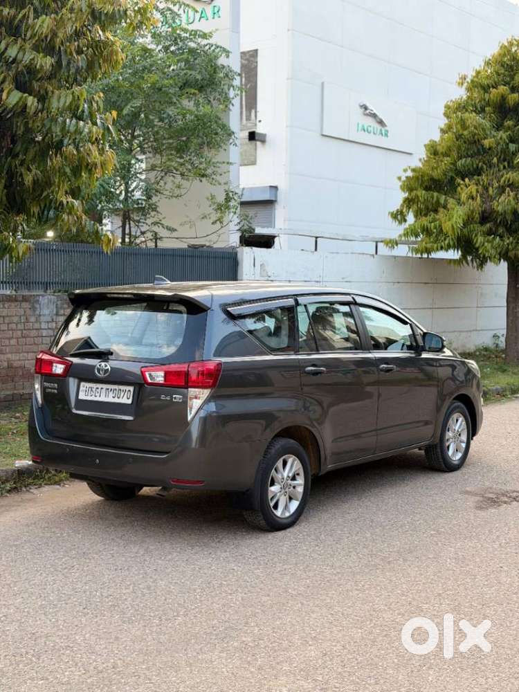 Toyota Innova Crysta 2.4 Gx 8 Str, 2018, Diesel