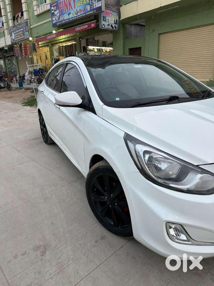 Hyundai Fluidic Verna 2013