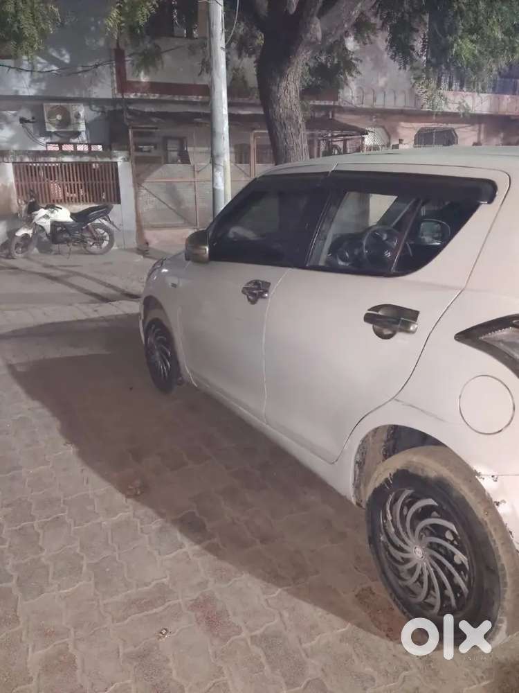 Maruti Suzuki Swift 2014 Diesel 100800 Km Driven