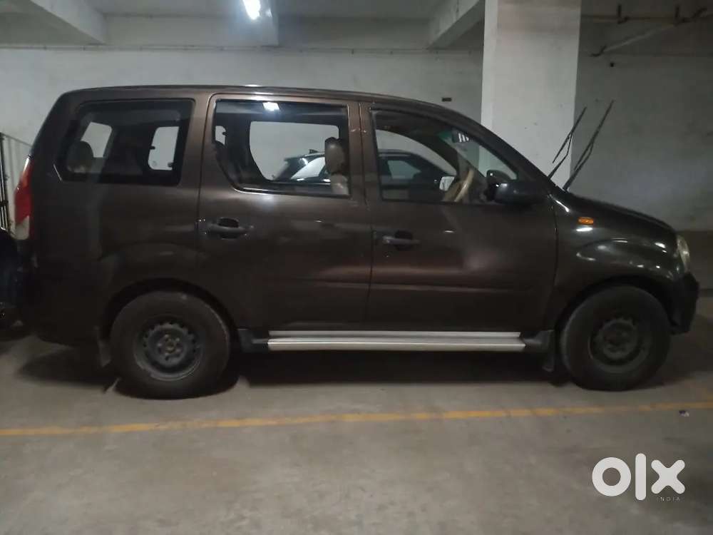 Mahindra Xylo 2.2 H8 2012