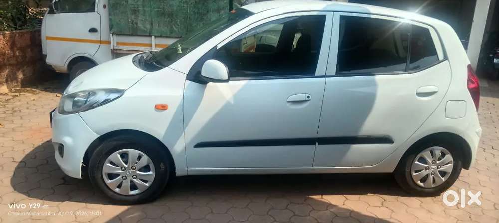 Hyundai I10 2011 Cng & Hybrids 102000 Km Driven
