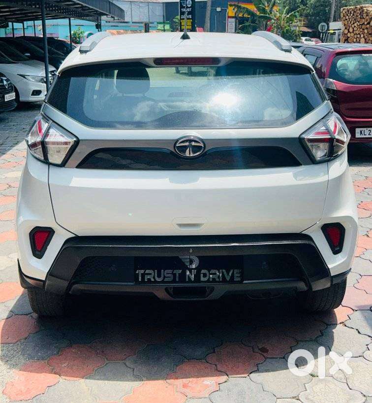 Tata Nexon 1.2 Revotron Xm, 2020, Petrol