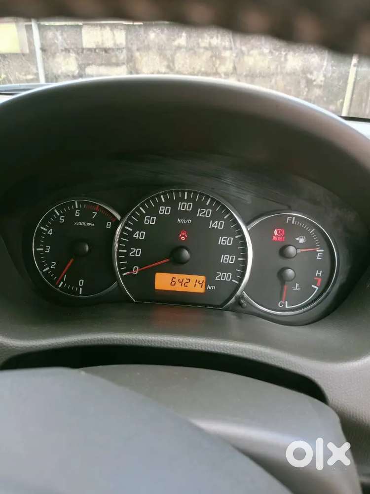 Maruti Suzuki Dzire 1.2 Vxi 2011