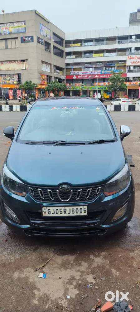 Mahindra Marazzo