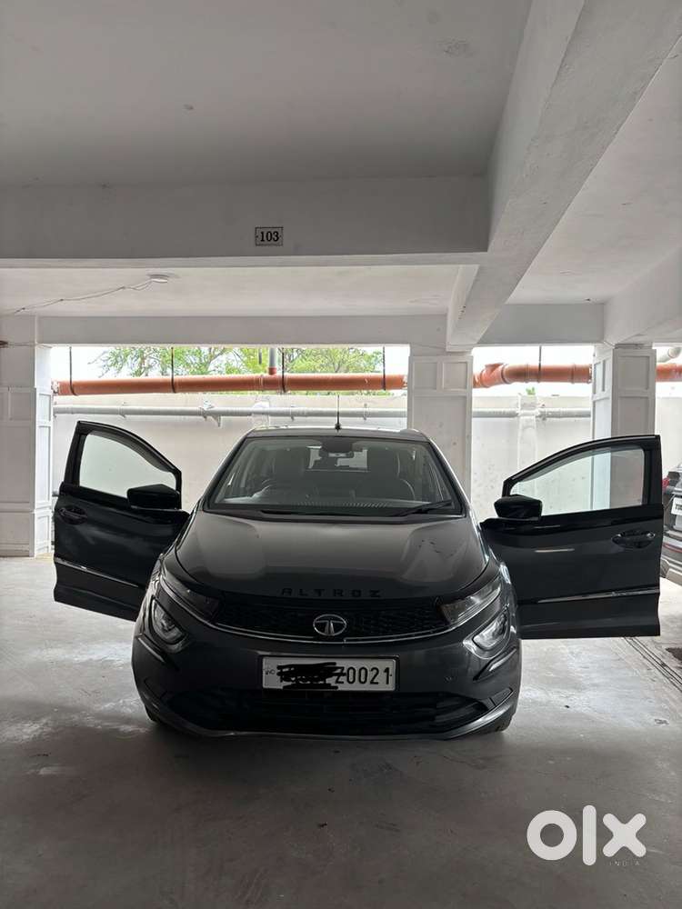 Tata Altroz Petrol 2022