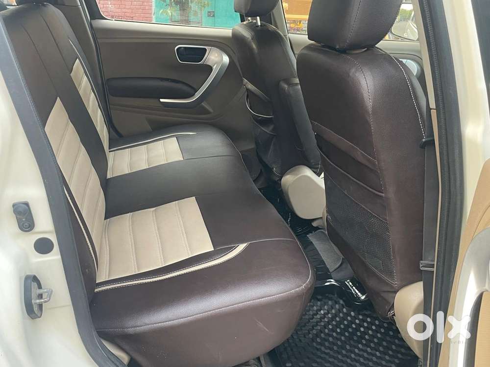 Mahindra Tuv 300 Mhawk100 T8, 2017, Diesel