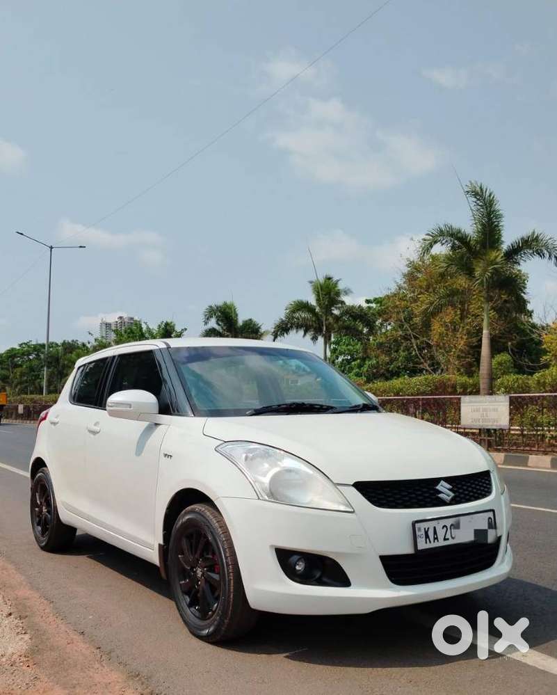 Maruti Suzuki Swift Vvt Zxi, 2012, Petrol