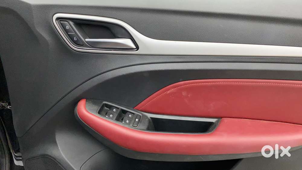 Mg Astor 1.3 Savvy Turbo At S Red, 2023, Petrol