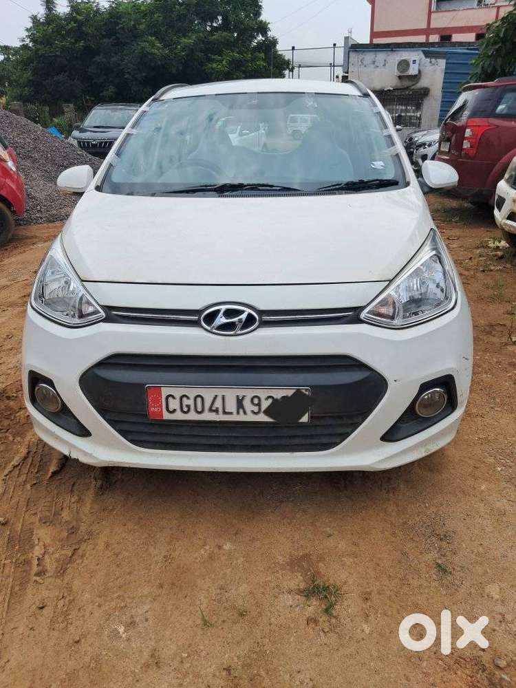 Hyundai Grand I10 Sportz, 2016, Petrol