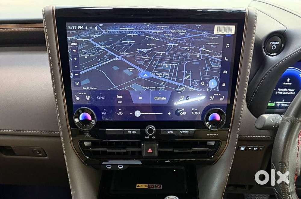 Toyota Vellfire 2.5 Executive Lounge, 2025, Petrol