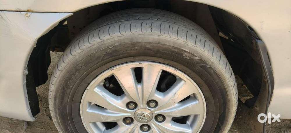Toyota Innova 2010 Diesel Well Maintained