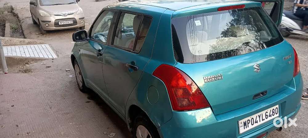 Maruti Suzuki Swift 2006 Petrol 77500 Km Driven