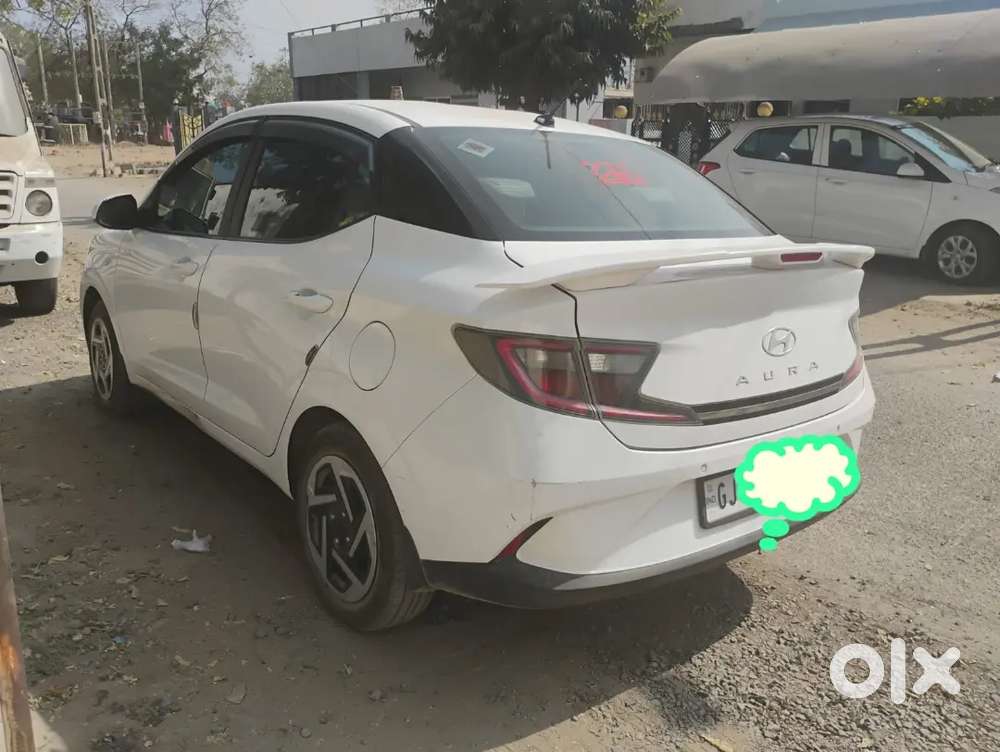 Aura In Showroom Condition