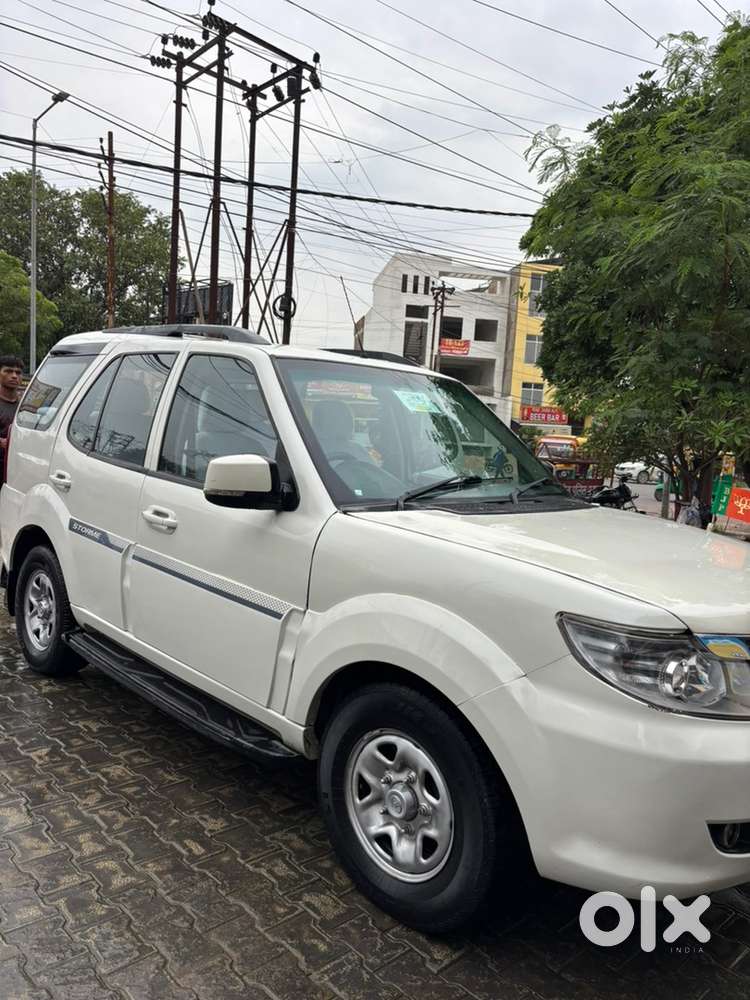 2013 Tata Safari Storme