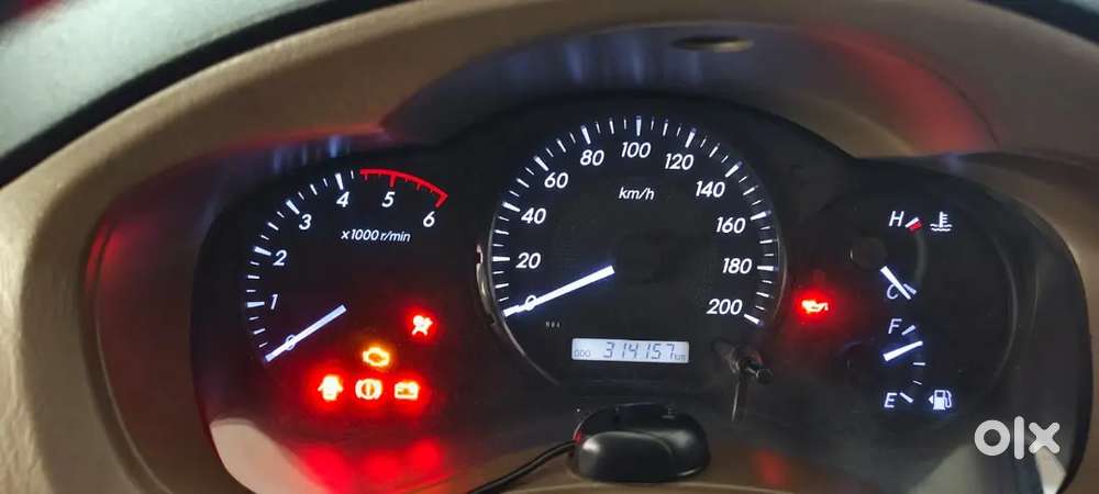 Toyota Innova Diesel 2016 8 Seater