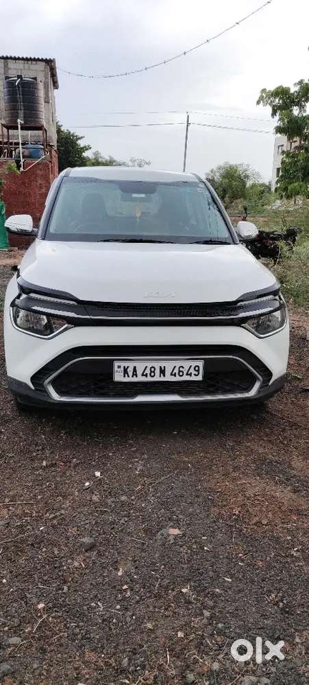 Kia Carens 2024 Petrol 12500 Km Driven,,