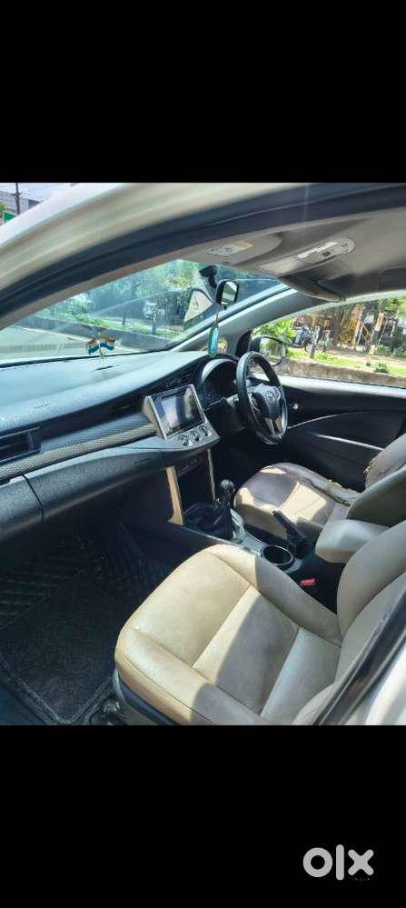 Toyota Innova Crysta 2.4 G Mt 7 Str, 2020
