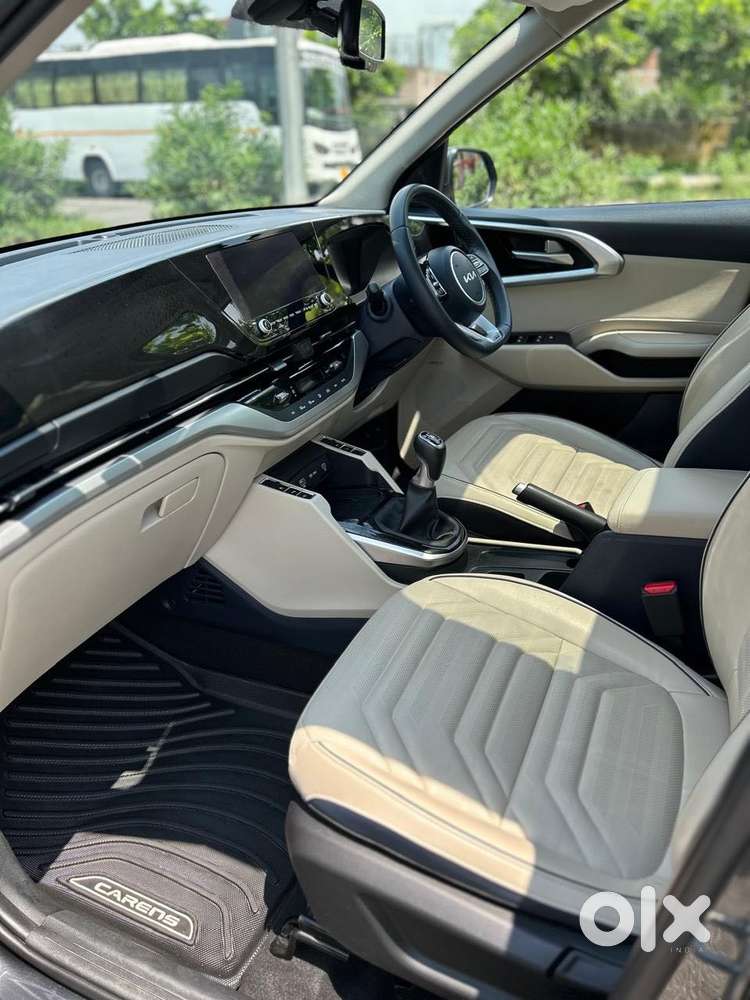 Kia Carens 1.5 Luxury Plus Turbo 7 Str, 2023, Petrol