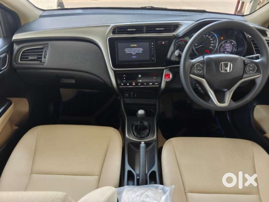 Honda City 1.5 V 4th Gen I-vtec Mt, 2022, Petrol