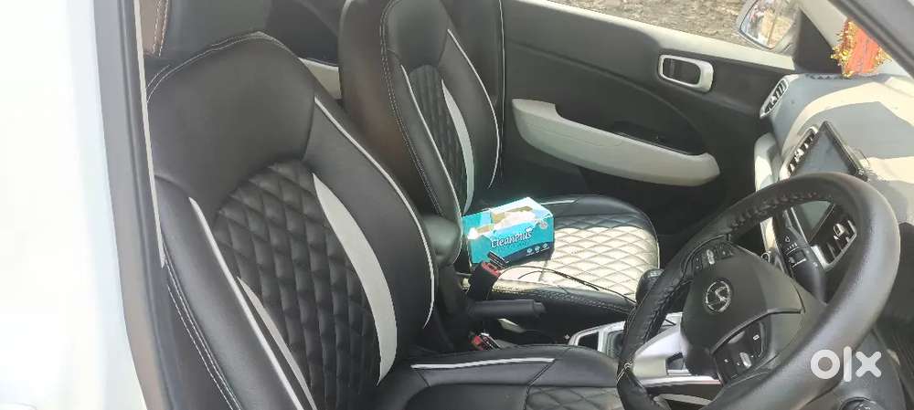 Hyundai Venue Petrol Manual 2024