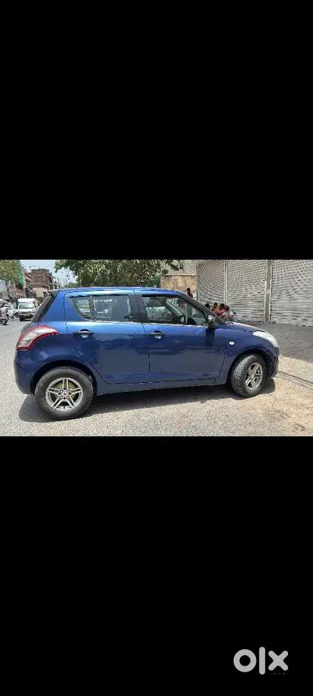 Maruti Suzuki Swift 2012 Petrol 69000 Km Driven