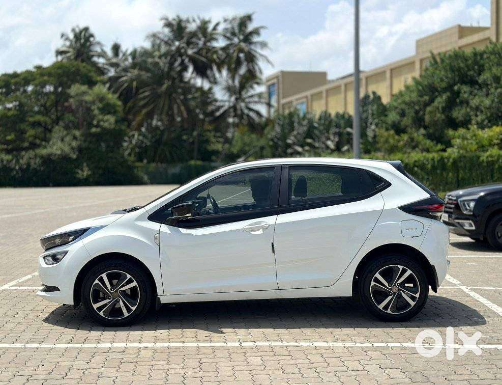 Tata Altroz 1.2 Xz Plus Petrol, 2023, Petrol