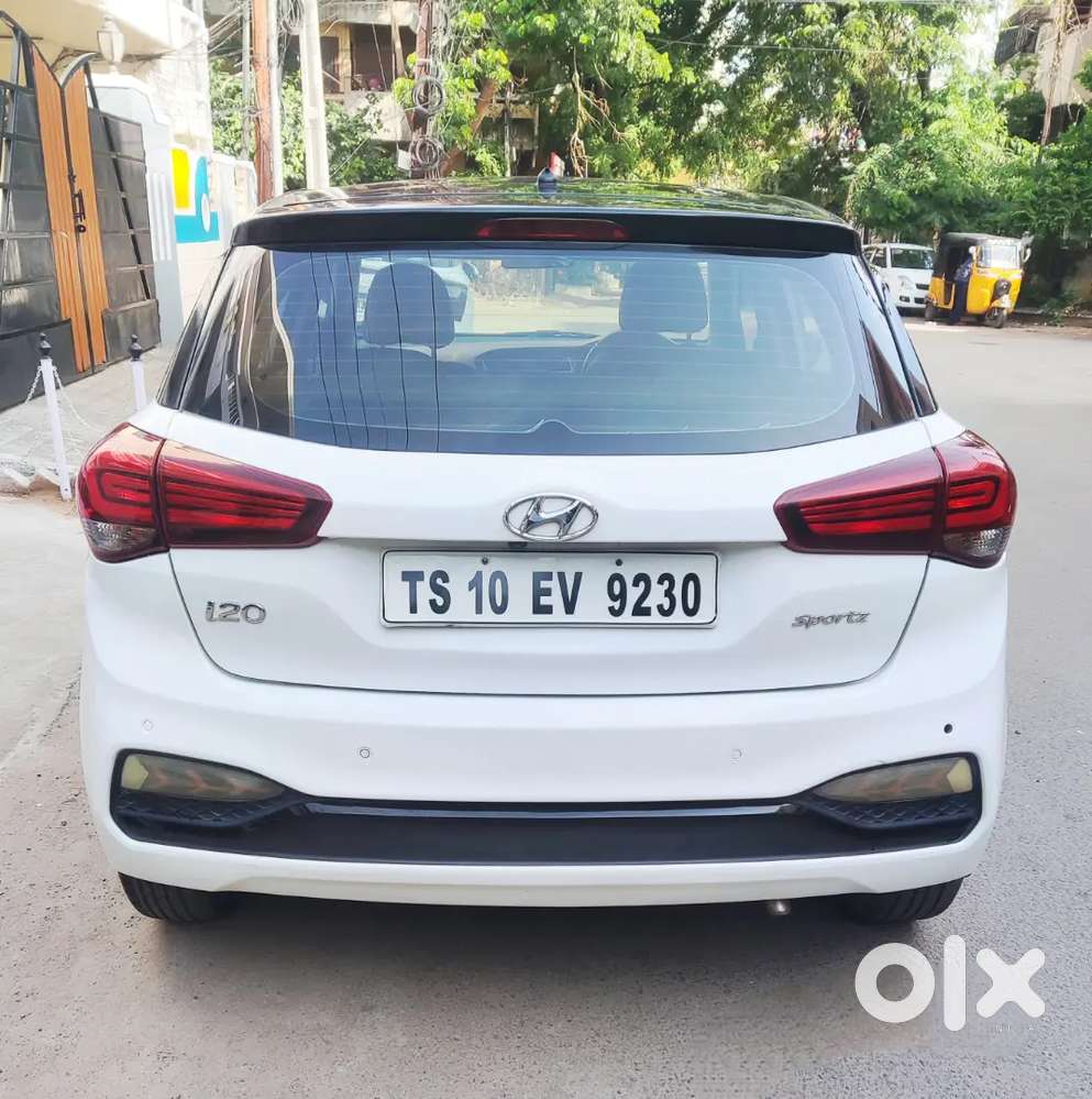 Hyundai I20  Sportz 1.2 Vtvt Petrol (2020)